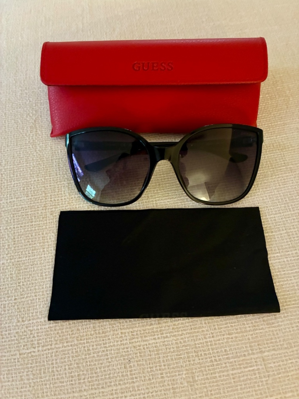 Guess Oversized Cat-Eye Black Sunglasses with Red Case & Cloth
